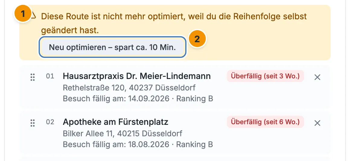 Der Hinweis „Diese Route ist nicht mehr optimiert, weil du die Reihenfolge selbst geändert hast“ mit dem Button Neu optimieren