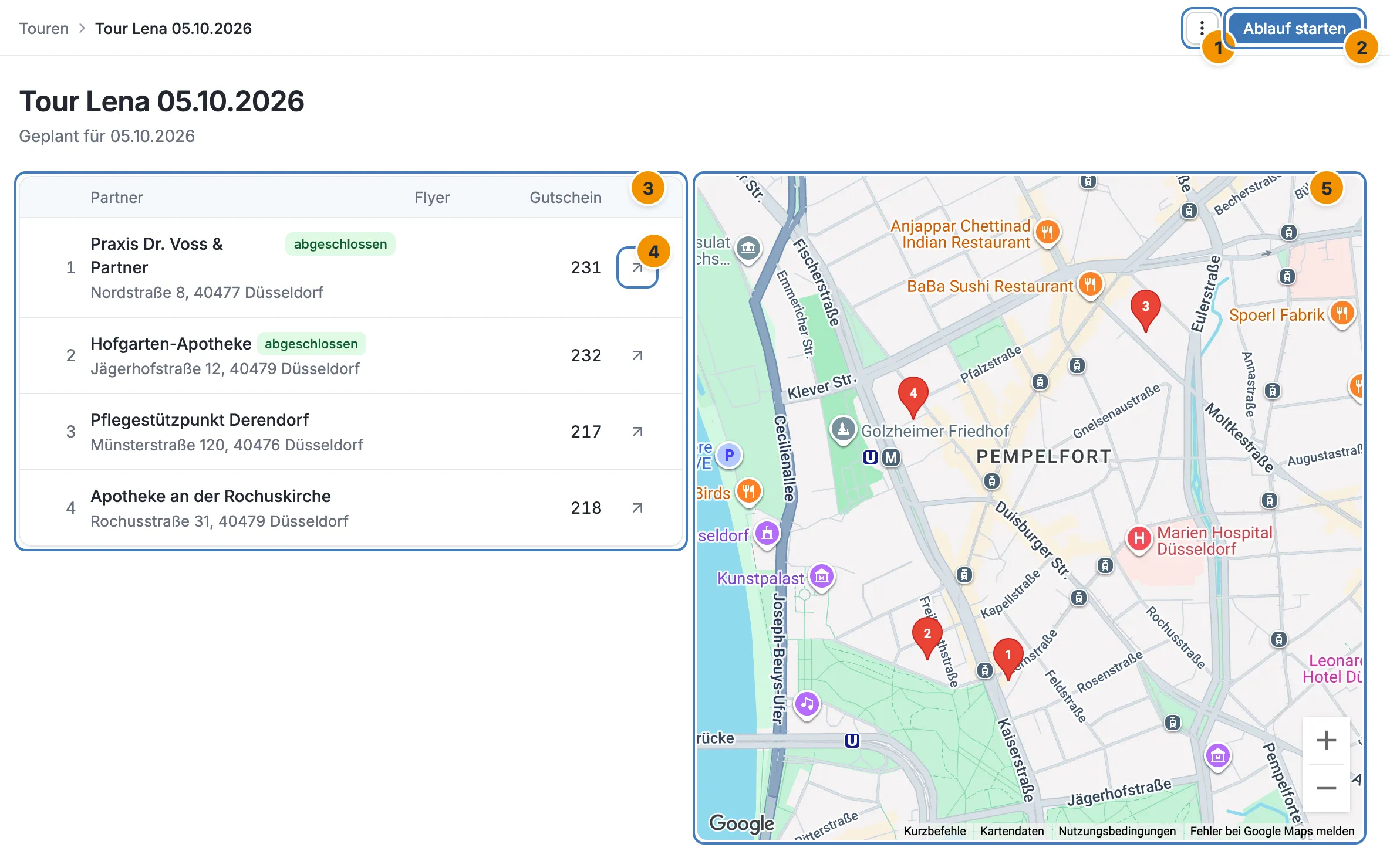 Die Seite einer Tour: links die Stopps mit Adresse, Flyer und Gutscheinnummer, rechts die Karte mit nummerierten Pins; oben rechts die Buttons Ablauf starten und Weitere Aktionen